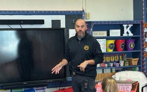 Office Beatini talkin with Students